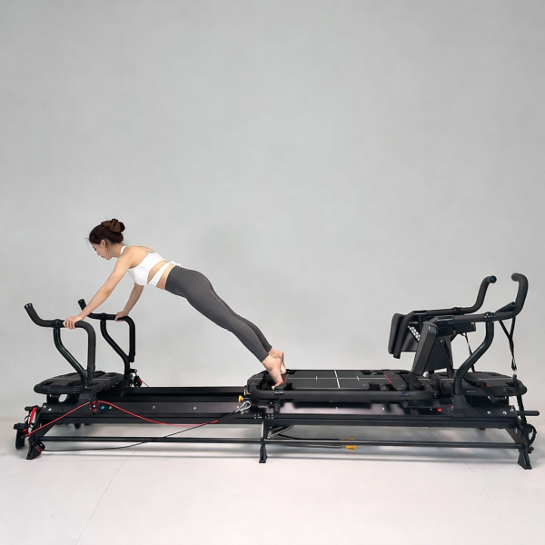 Version premium FR-IRON PLUS avec finitions renforcées.